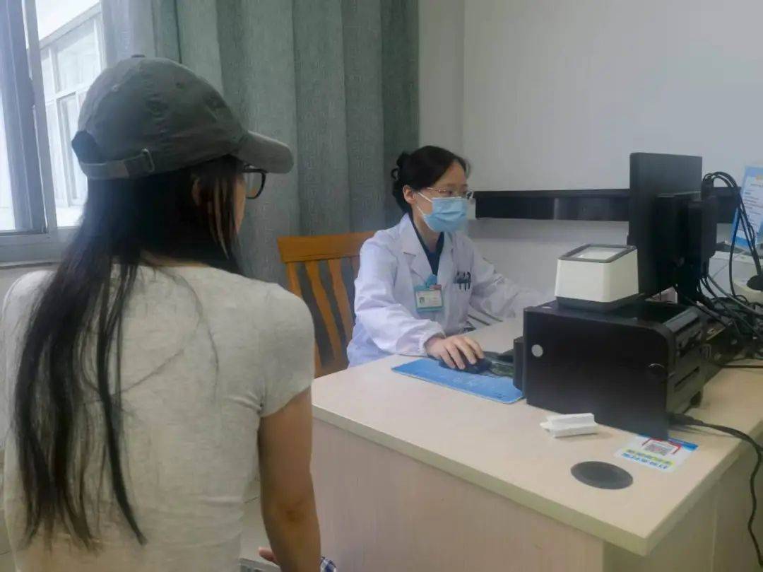杭州32岁小伙每天打篮球到深夜<strong></p>
<p>ptp理财</strong>，一查“韧带撕裂”！近期多人中招