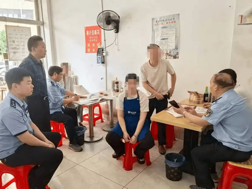 湖南株洲一肠粉店被曝米浆内掺硼砂<strong></p>
<p>泉州理财</strong>，店主已被采取刑事强制措施