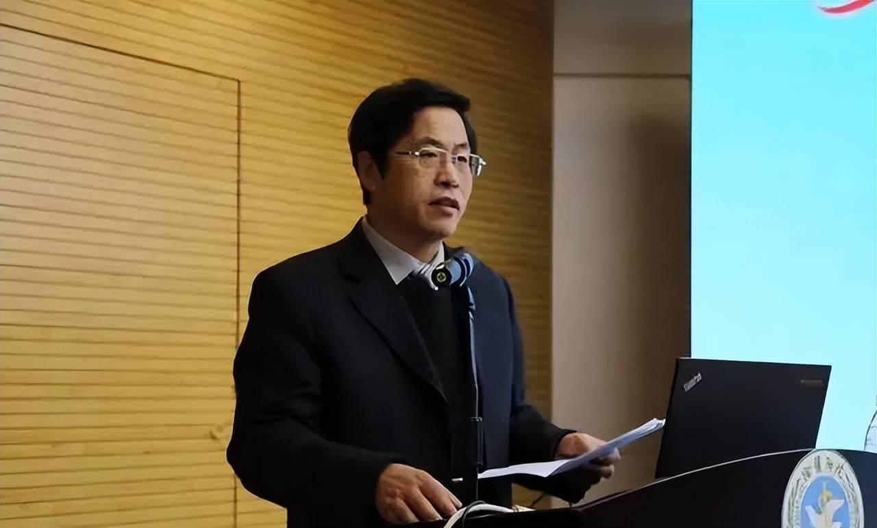 江苏省纪委监委通报：王人颢、徐开林同日被查<strong></p>
<p>理财飞单</strong>！