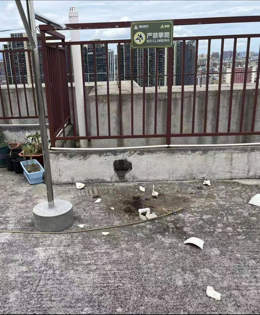 湖南衡阳29岁女子疑被男友施暴后从25楼跳下身亡 男友徐某此前还刺激说：“你放心<strong></p>
<p>理财风险低</strong>，她不会去死的”