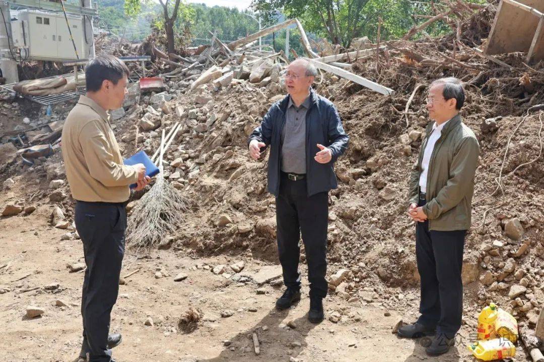 北京市委书记尹力、市长殷勇到怀柔区检查灾后恢复重建工作<strong></p>
<p>理财低风险</strong>，看望慰问尹春燕亲属、受灾群众和抢险救灾一线工作人员