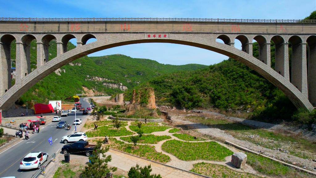 105.92米<strong></p>
<p>如何投资理财产品</strong>!邯郸“人造天河”成为世界上单跨最大石拱渡槽