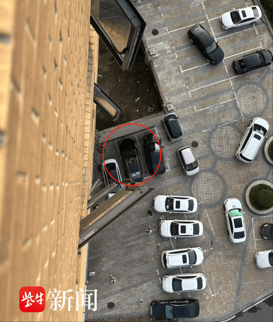 3岁女童从16层楼道坠下身亡：家属认为窗户未达安全标准<strong></p>
<p>快理财</strong>，物业称待司法判决