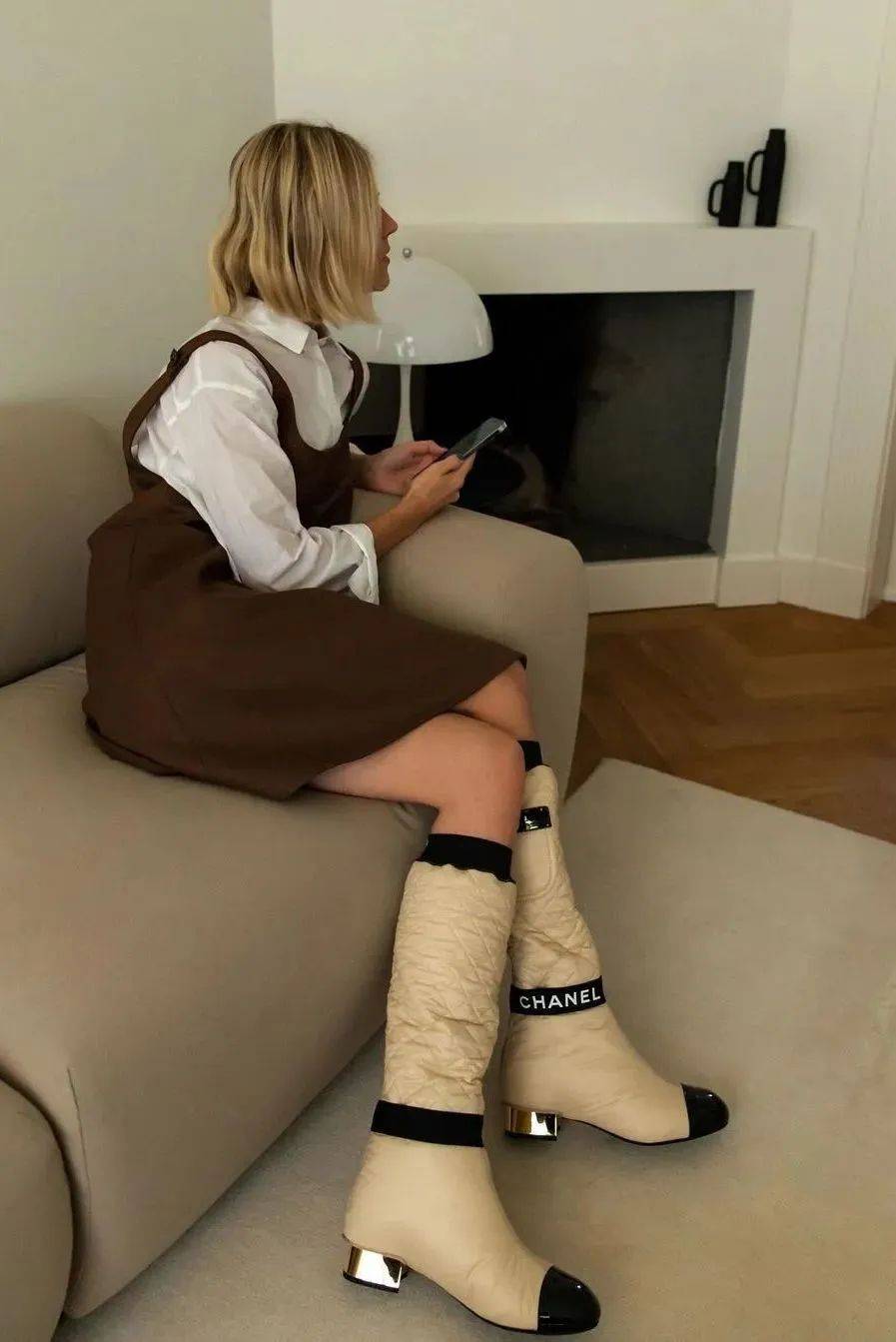 质感女人怎么都在穿这个颜色<strong></p>
<p>保本理财收益</strong>？