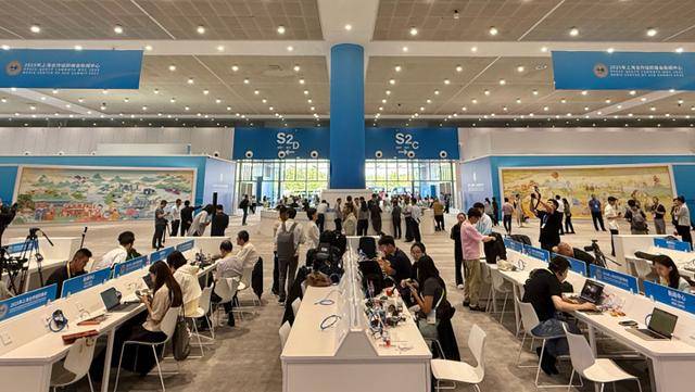 上合天津峰会22米巨幅壁画火出圈<strong></p>
<p>万家理财</strong>，这些中外元素你认出几个？