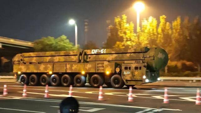 “51”被跳过<strong></p>
<p>理财产品推销</strong>，东风-61直接登场，比东风-41打的更远、威慑力更强