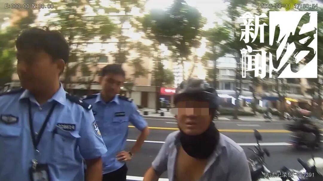 哭笑不得!上海一男子太想吃烤鸭<strong></p>
<p>理财投资排行榜</strong>,竟想了这招……