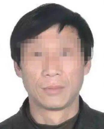 男子自称“玉皇大帝”，奸淫妇女10人，敛财超500万元