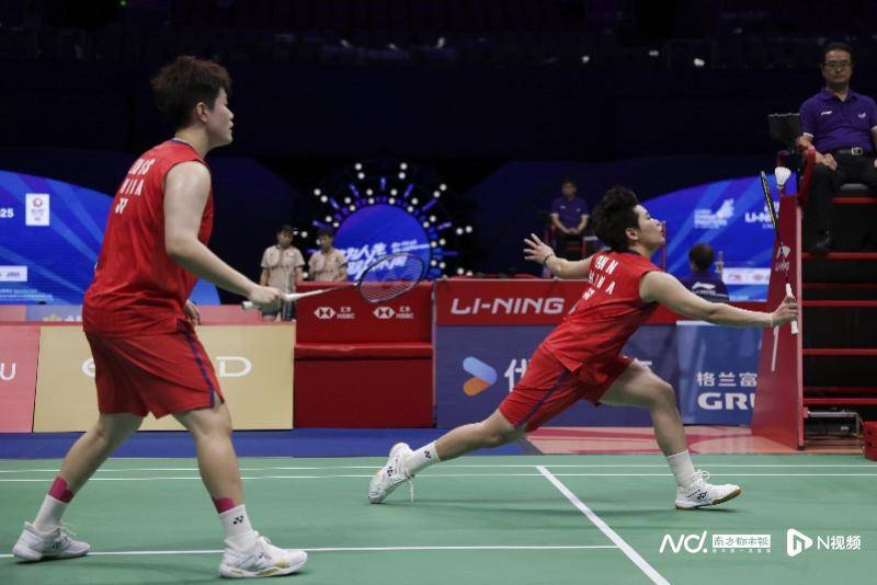 中国羽毛球大师赛于深圳开拍<strong></p>
<p>成都理财</strong>,国羽首日7战4胜