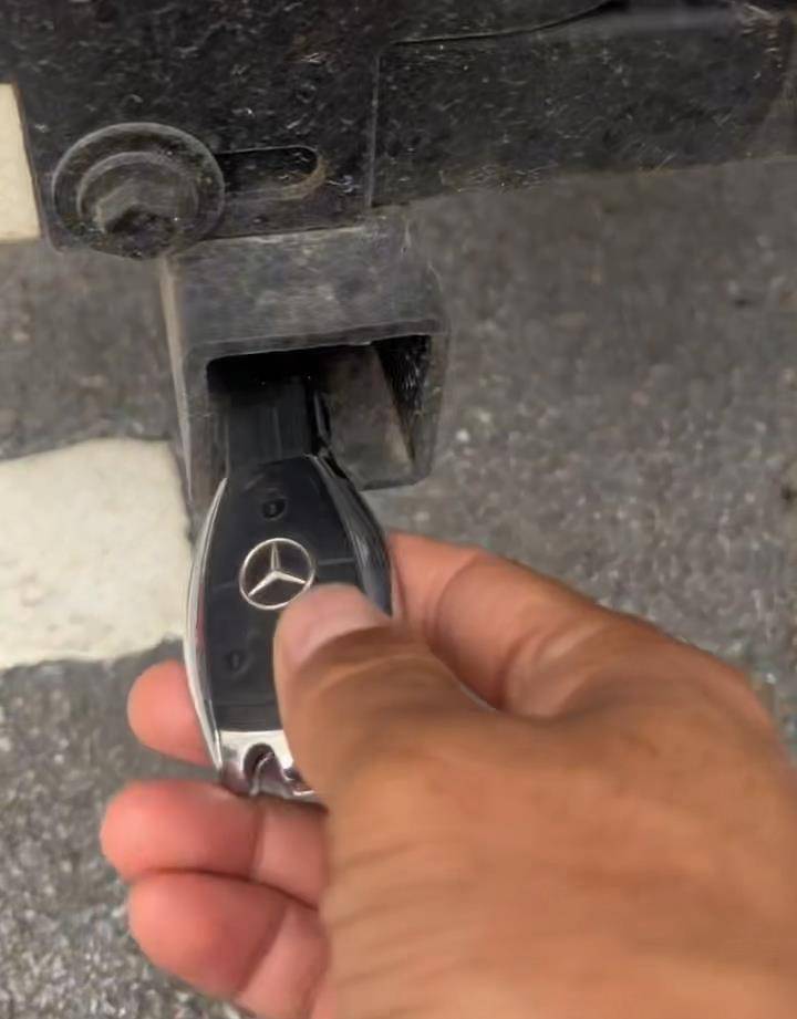 “钥匙在这<strong></p>
<p>成都理财</strong>,我回家了!”上海男子将百万元房车停在南宁街头,请陌生人上车体验