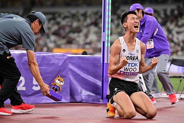 田径世锦赛|男子跳高屈居亚军<strong></p>
<p>理财软件排行</strong>,禹相赫就是韩国田径的门面