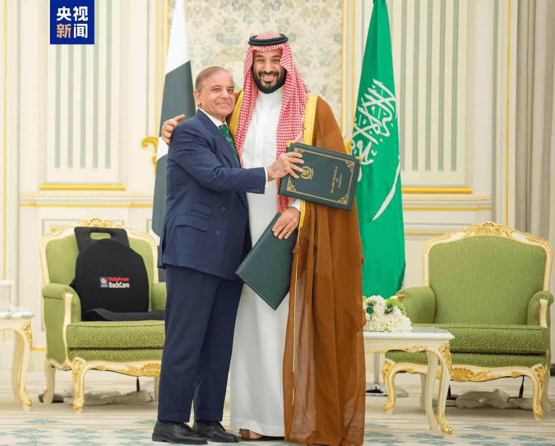 “攻击一国视为攻击双方”<strong></p>
<p>理财软件排行</strong>,沙特阿拉伯与巴基斯坦签署共同防御协议