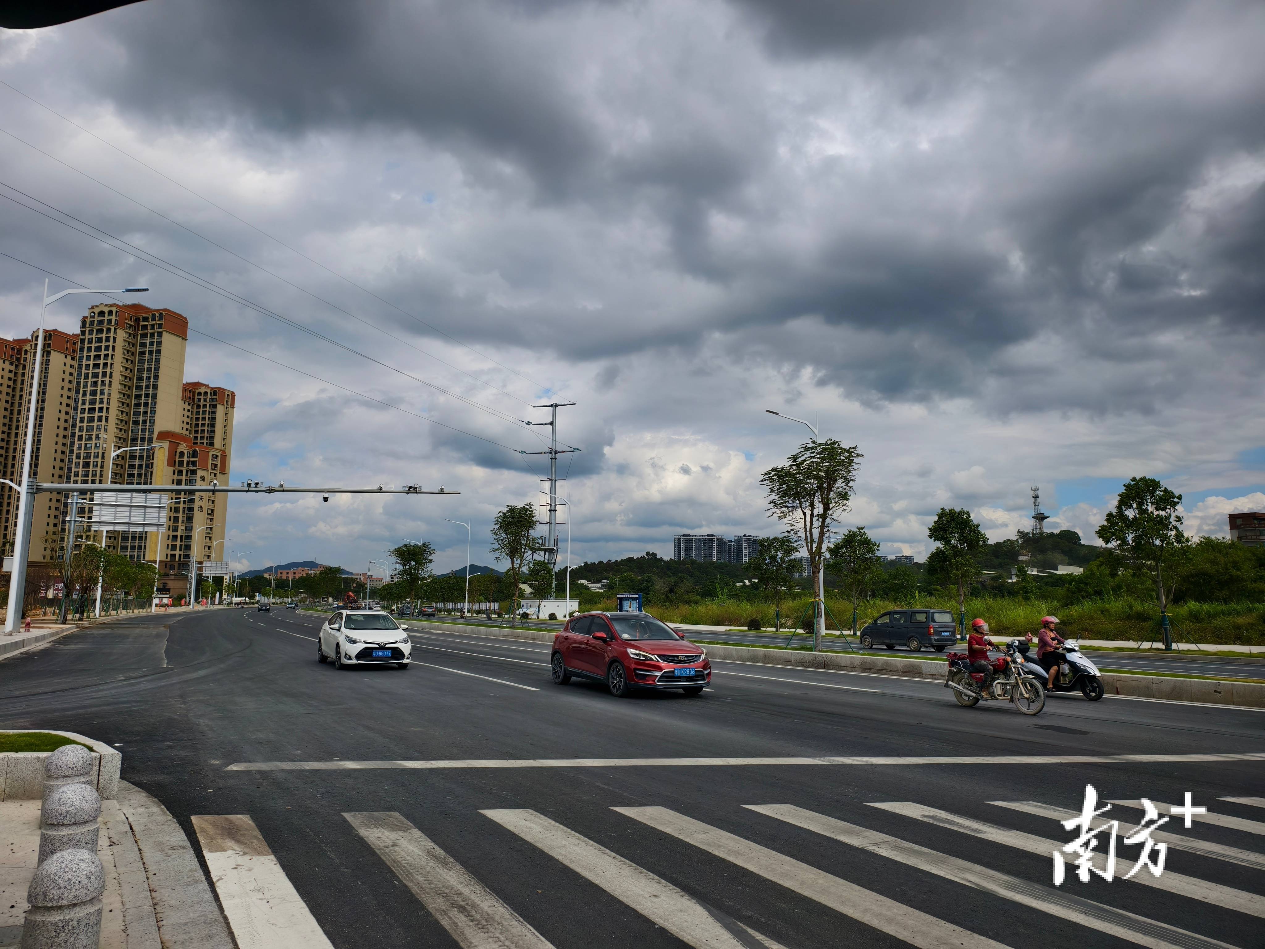 意东三路部分路段已通车<strong></p>
<p>理财软件排行</strong>，预计9月底全线贯通