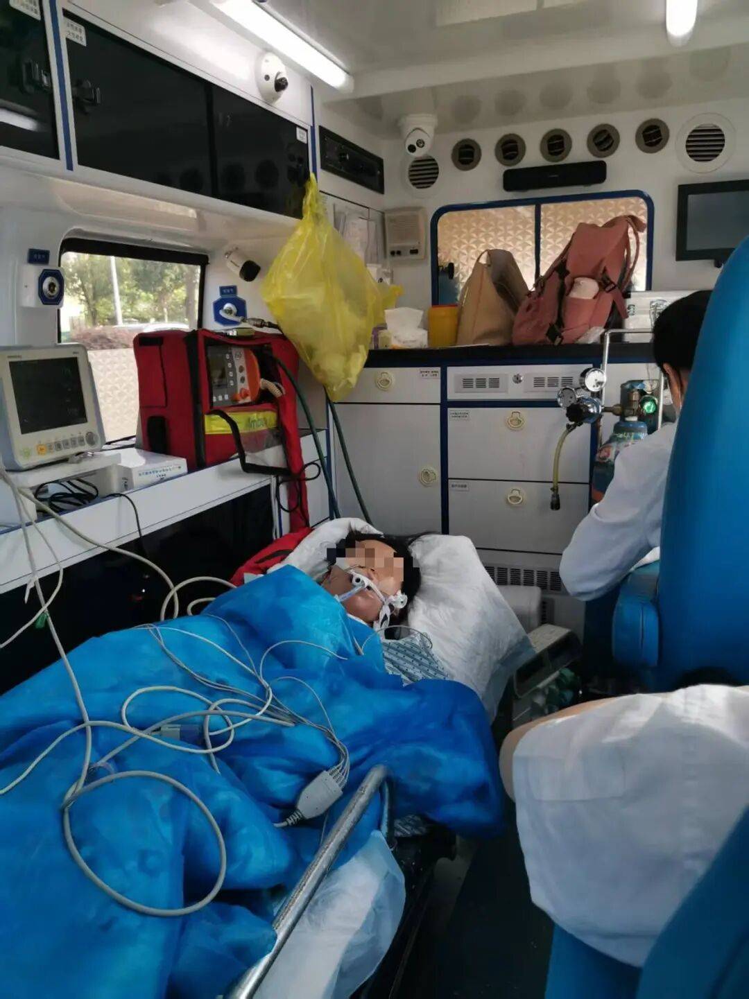 女护士结婚半年发烧头痛<strong></p>
<p>p2p理财好</strong>,诊治12天才确诊“脑脊髓炎”致丧失劳动能力,鉴定:两家三甲医院因未及早诊断病情,应承担责任