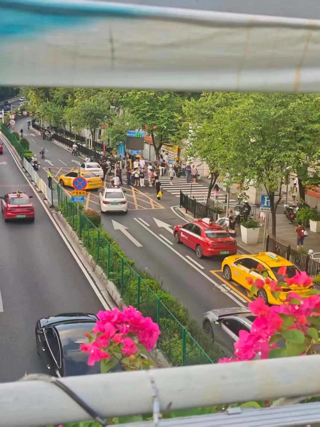 广州一医院发生伤医事件<strong></p>
<p>p2p理财好</strong>,参与抢救医生发声:他受伤很重,行凶者已被抓捕