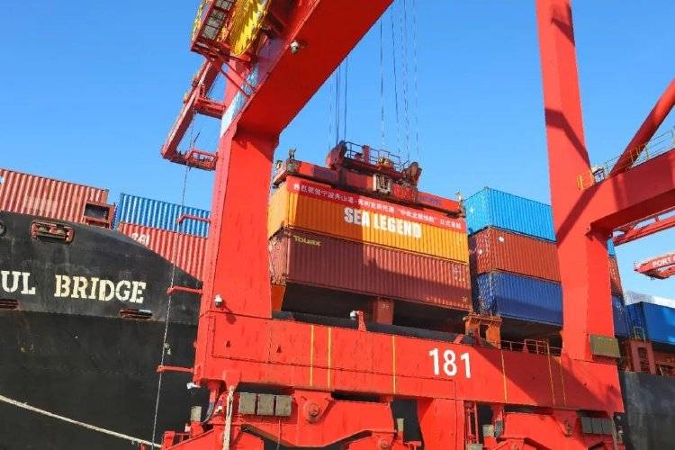 18天直达欧洲<strong></p>
<p>p2p理财好</strong>!“中欧北极快航”开通