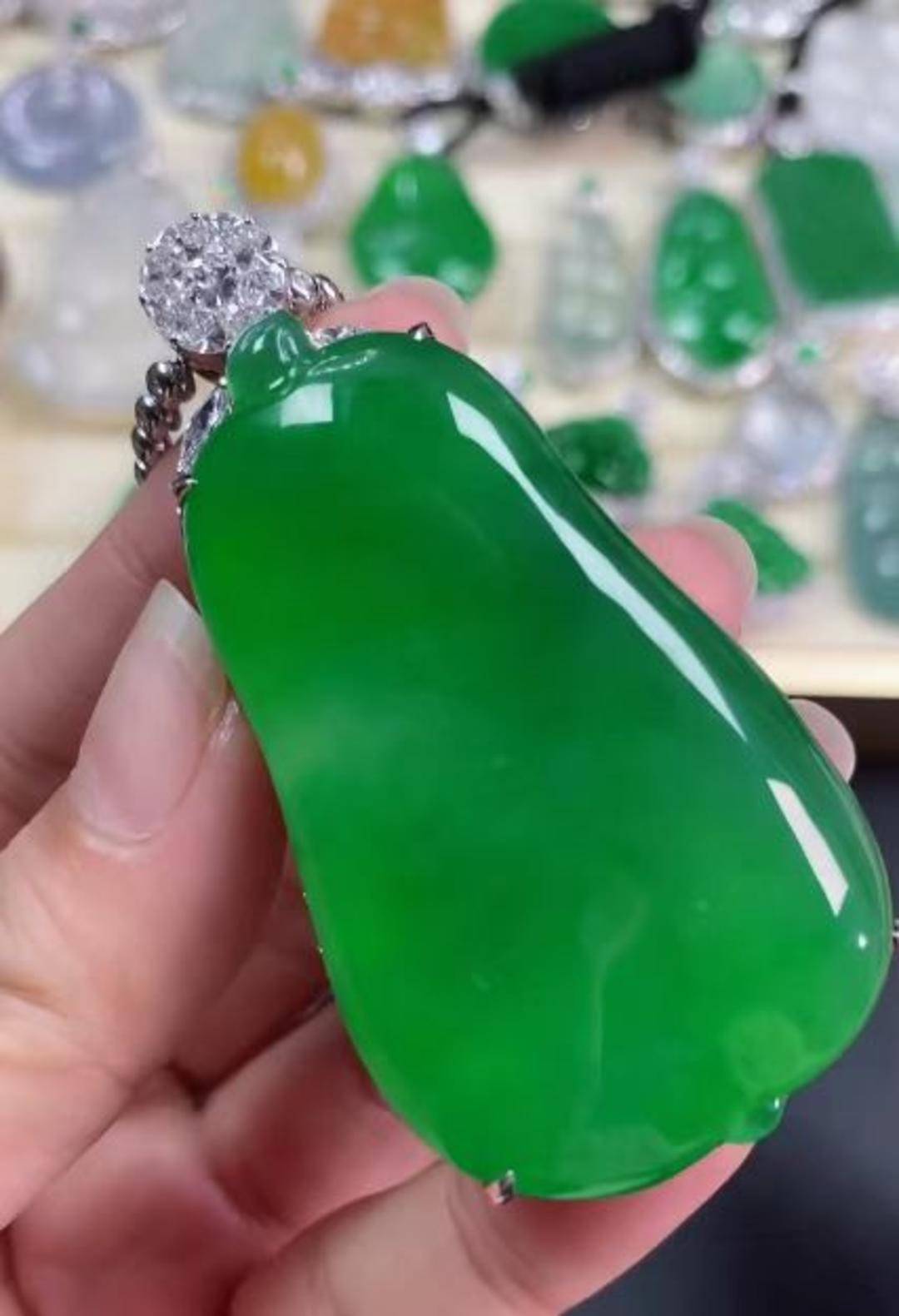 268万翡翠标错价按26.8万卖出 拒发货被判赔50万 商家:公司半年白干了<strong></p>
<p>p2p理财好</strong>,已上诉