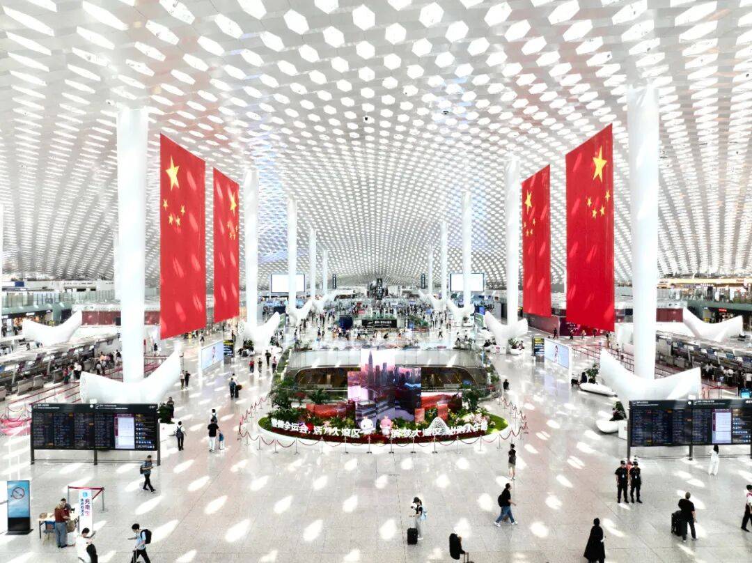 “不亚于春节回家”!凌晨5点<strong></p>
<p>凤凰金融理财</strong>,深圳有人已经堵在路上……