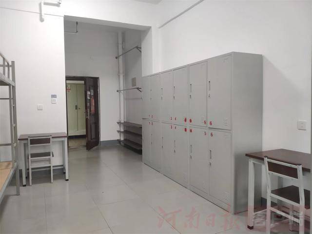 从8人间到夫妻房<strong></p>
<p>赚吧理财</strong>,郑州富士康员工幸福安居“进行时”