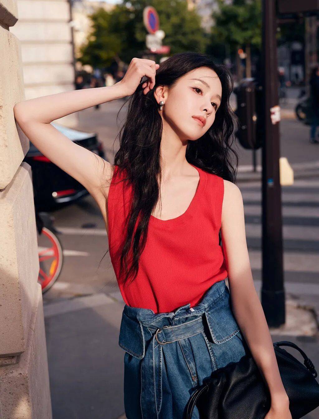 时装周上的女明星<strong></p>
<p>理财风险</strong>,秋冬氛围感一键封顶!