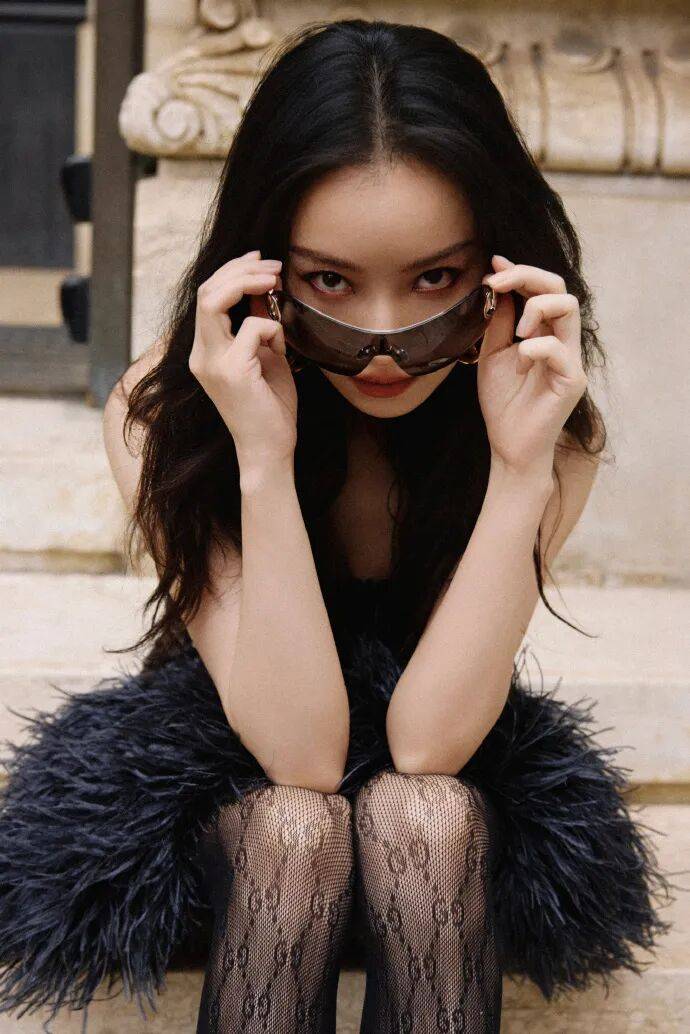 时装周上的女明星<strong></p>
<p>理财风险</strong>,秋冬氛围感一键封顶!