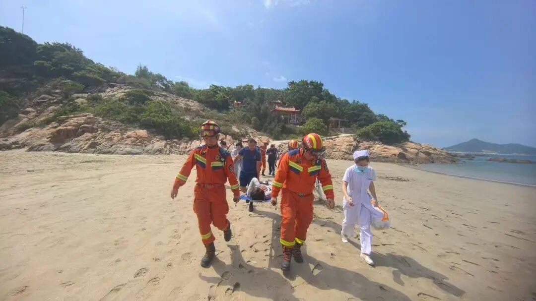 打卡拍照<strong></p>
<p>风险低的理财</strong>，再美也不能用生命对焦