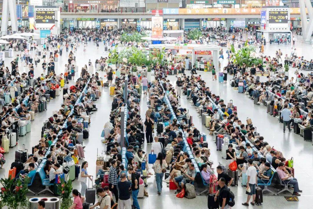 神预判<strong></p>
<p>风险低的理财</strong>!第一波返程的“聪明人”在高速上精准相遇