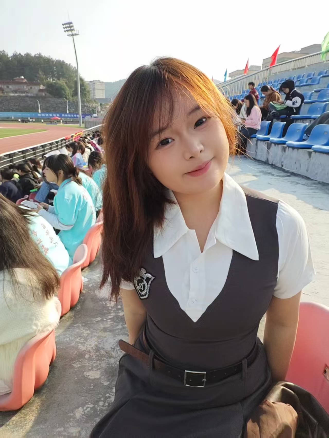 那个让老师骄傲的“调皮”班级!30年同学聚会<strong></p>
<p>中国人理财</strong>,还伴有一封来自贵州的感谢信