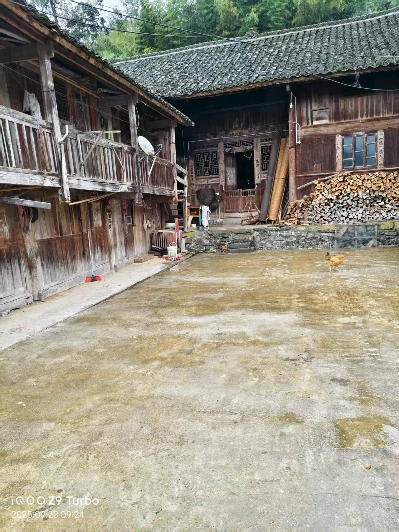 那个让老师骄傲的“调皮”班级!30年同学聚会<strong></p>
<p>中国人理财</strong>,还伴有一封来自贵州的感谢信