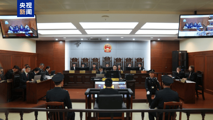 “司机泄愤撞死一家三口”<strong></p>
<p>p2p网贷理财</strong>,逝者家属最新发声