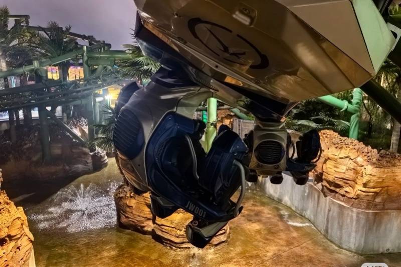 北京环球影城客服就“设备雨中悬停”致歉<strong></p>
<p>p2p网贷理财</strong>!游客:还闻到糊味