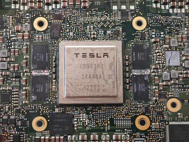 将特斯拉砍成“铁皮房”的<strong></p>
<p>p2p网贷理财</strong>，是马斯克新的万亿对赌协议