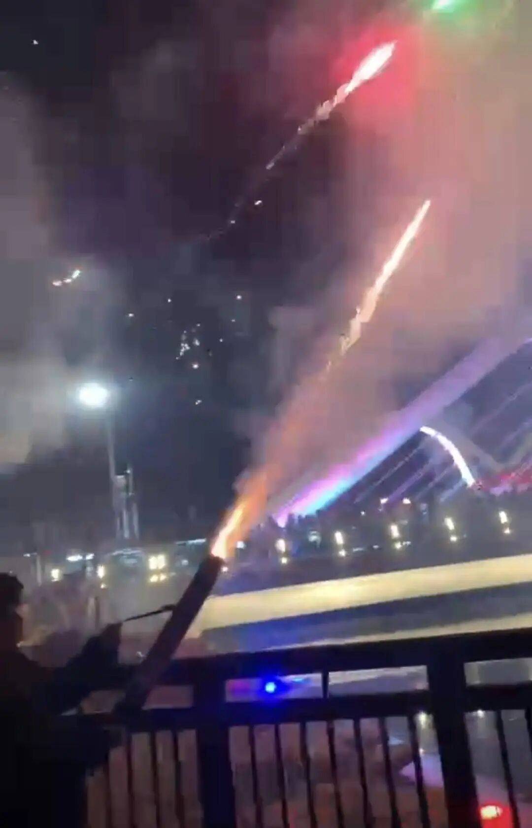 10岁男孩被烟花击中头部身亡<strong></p>
<p>公募理财</strong>,14岁嫌疑人被告上法庭,最新进展→