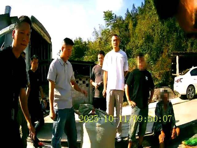 100斤玉米上秤秒变60斤?贵州一村民遭“鬼秤”骗粮!民警出手<strong></p>
<p>哪家银行理财产品</strong>,5人被拘