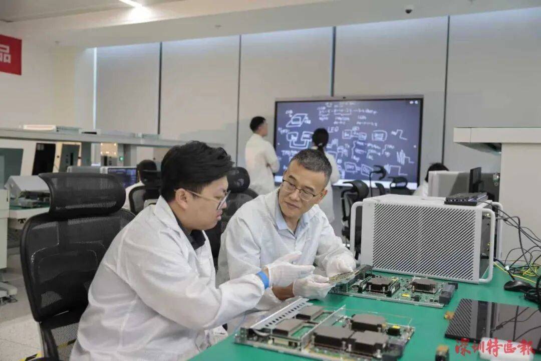 突破封锁<strong></p>
<p>哪家银行理财产品</strong>!国产!!可满足3-5nm芯片需求!!!