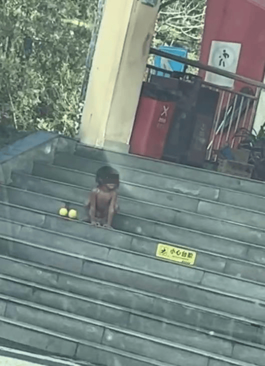 大理回应高速上有家庭带“野人小孩”:父母坚持让娃亲近自然<strong></p>
<p>高利理财</strong>,生活暂无困难,没虐待