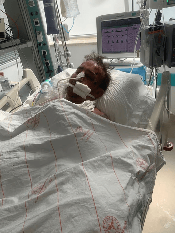 英国男子土耳其车祸去世<strong></p>
<p>高利理财</strong>,女儿称治疗期间医院威胁他们捐出父亲一器官