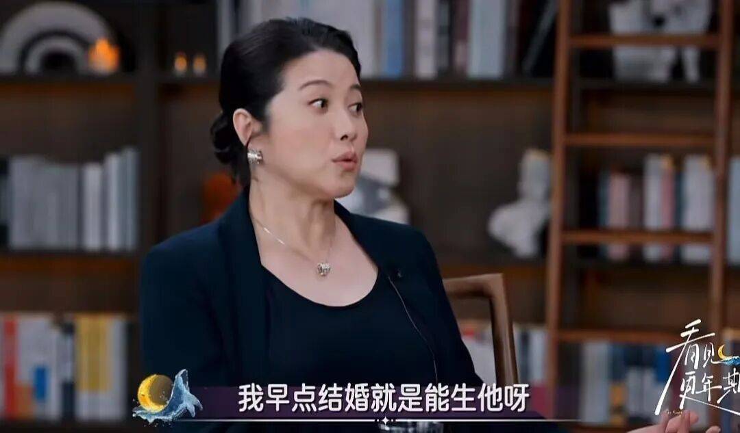 52岁影后颜丙燕公开小20岁男友:他知道我将步入更年期<strong></p>
<p>高利理财</strong>,已甜蜜相恋5年,两人出门必须手拉手