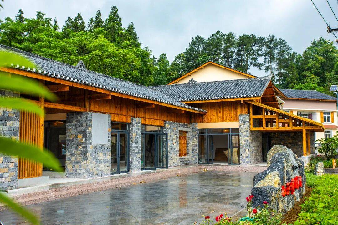 第三批“巴蜀美丽庭院示范片”项目<strong></p>
<p>理财7天</strong>,全部完工!