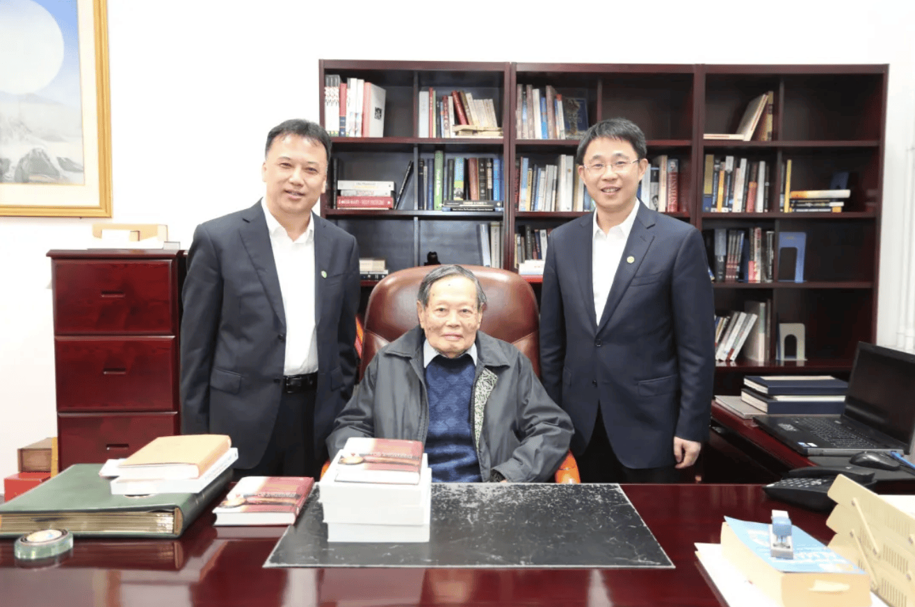 杨振宁为什么连续32年担任东莞理工学院名誉校长<strong></p>
<p>理财7天</strong>?