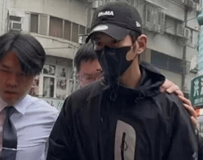 演员贾静雯回应修杰楷被拘提:震惊不已<strong></p>
<p>6万理财</strong>,孩子目睹父亲被上铐受惊吓