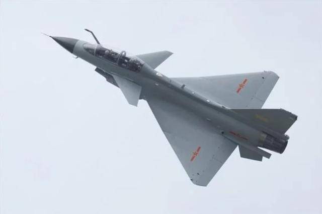 印尼买歼-10又生变<strong></p>
<p>6万理财</strong>，90亿美元预算缩水到16亿，或考虑买退役战机