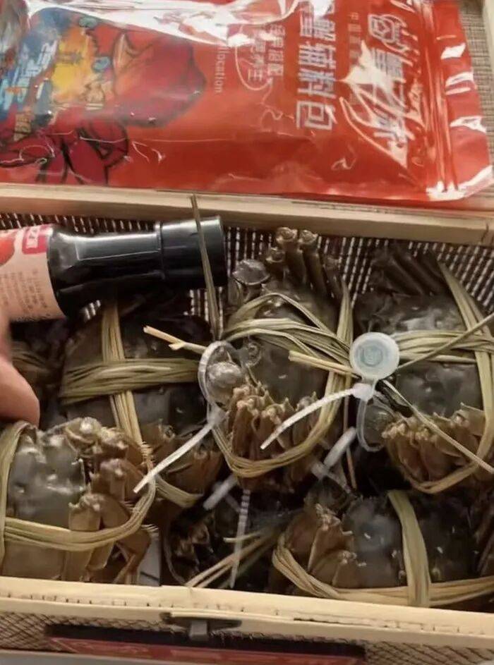 官方回应阳澄湖大闸蟹乱象:对问题企业依法调查跟进<strong></p>
<p>银宝理财</strong>,加强大闸蟹品牌保护 | 大闸蟹市场调査·追踪报道②