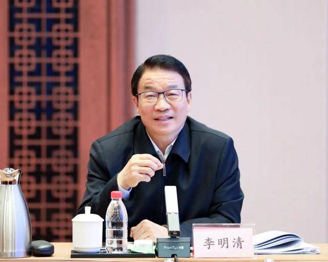 中央批准<strong></p>
<p>银宝理财</strong>,陈新武、张伟履新职