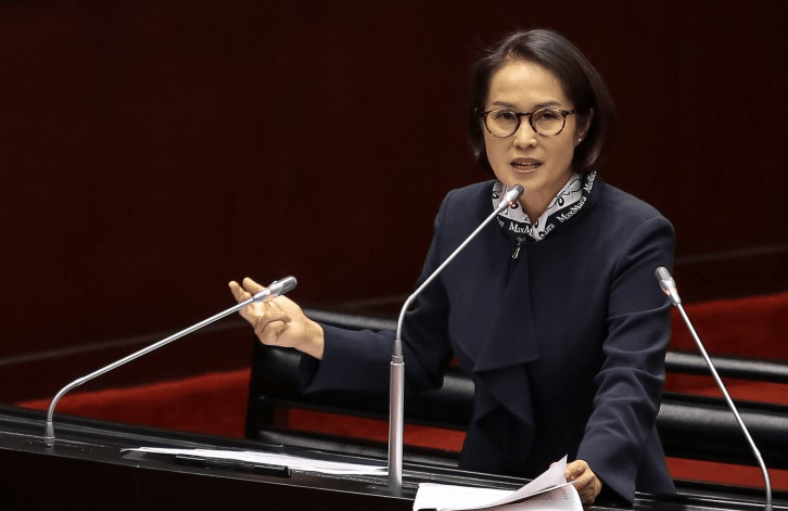 台湾人<strong></p>
<p>银宝理财</strong>,难道不是中国人?