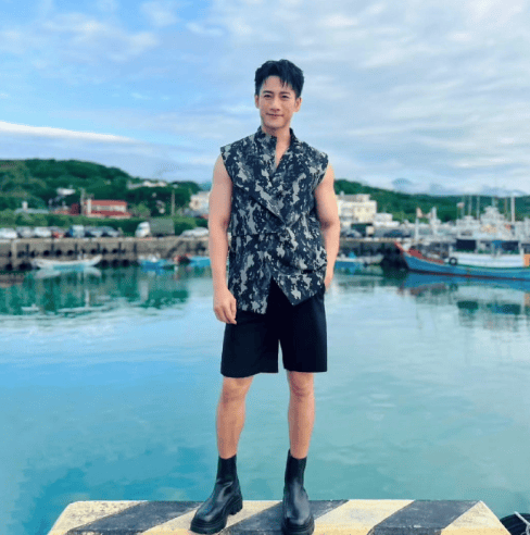 男演员周孝安<strong></p>
<p>理财夜市</strong>,被逮捕!