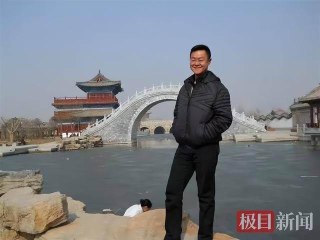 痛心!王波在武汉不幸去世<strong></p>
<p>理财通下载</strong>,年仅43岁