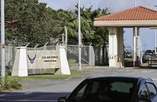 驻冲绳美军刑案创纪录!美宪兵队在冲绳街头首次单独巡逻<strong></p>
<p>通通理财</strong>,为防止再次发生美军士兵性侵案,敦促美军返回住处