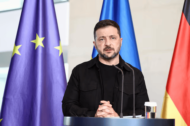 泽连斯基:乌将在柏林和哥本哈根设立武器出口办事处出售武器<strong></p>
<p>理财会议</strong>,以便筹集更多资金生产国内短缺武器