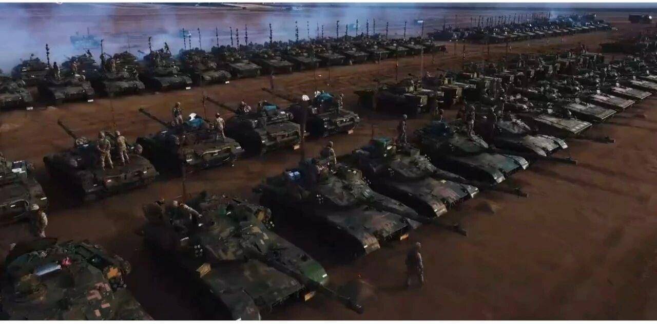 大场面!机器狗、无人机开路<strong></p>
<p>投资理财金融</strong>,实兵对抗演练画面公布